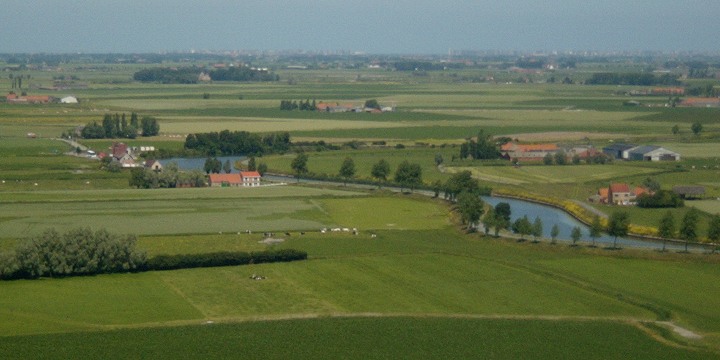 Looking out along the IJzer