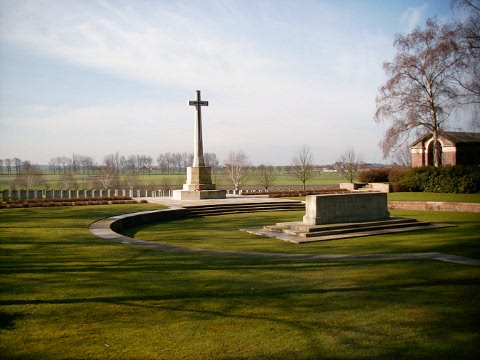 Hooge Crater Cemetery