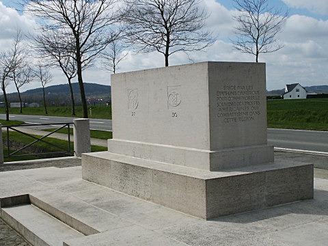 The Divisional Badges and Mont Kemmel