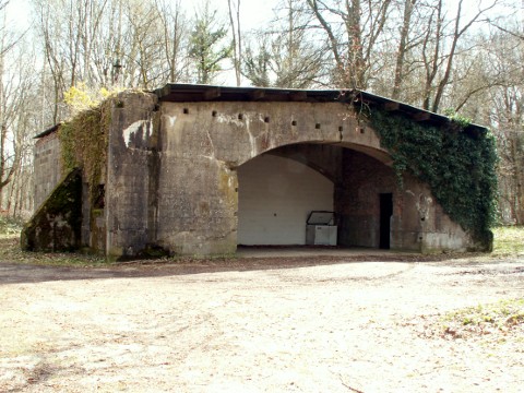 Ligescourt anti-magnetic building