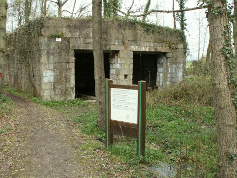 Huit Rues steam cleaning building