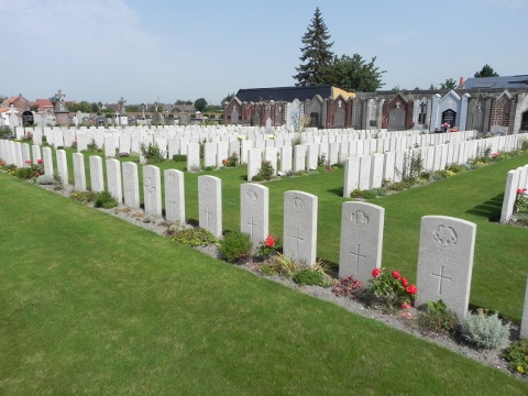 Noeux les Mines Communal Cemetery