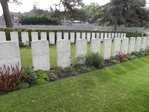 Le Quesnoy Communal Cemetery Extension