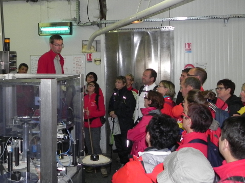 Mathieu Lesenne explaining the brewing process