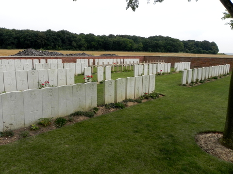 Hangard Wood Cemetery