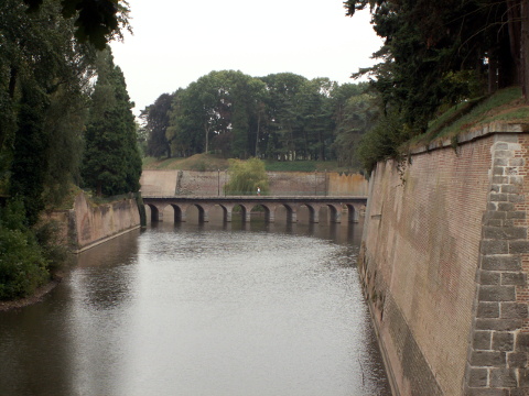 The outer walls with the hornwork on the left