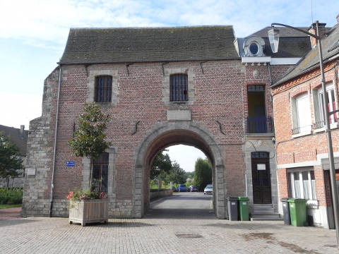 The old château gate