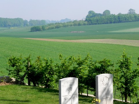 Peake Wood Cemetery, Fricourt
