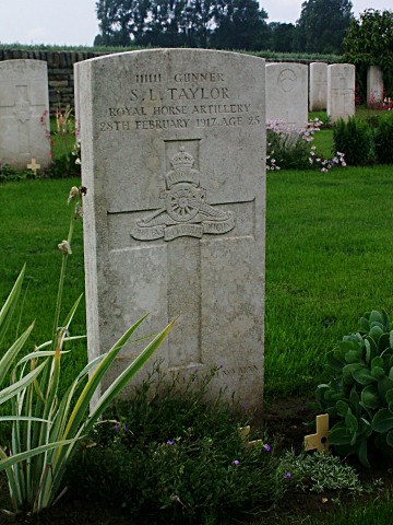 Gunner Squire Taylor 111111