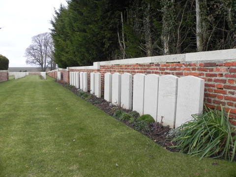 Lagnicourt Hedge Cemetery