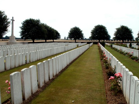 Aubigny-en-Artois Communal Cemetery Extension