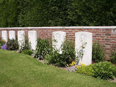 Seaforth Cemetery, Cheddar Villa