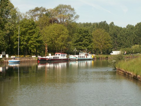 The lock on the Lys at St Venant