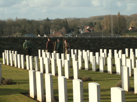 Louez Military Cemetery