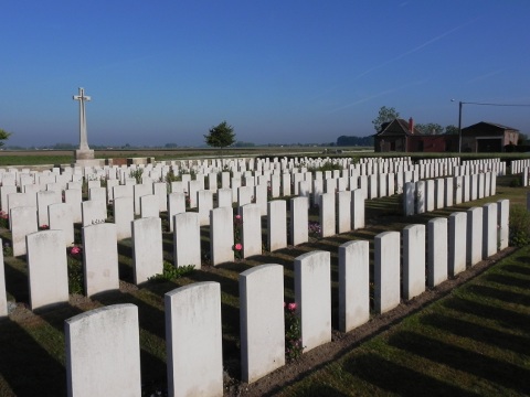 St Venant-Robecq Road British Cemetery